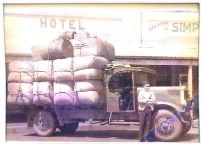 Personal photo of truck loaded with wool, on the Bathurst/ Hill End route, Rohan Williams collection