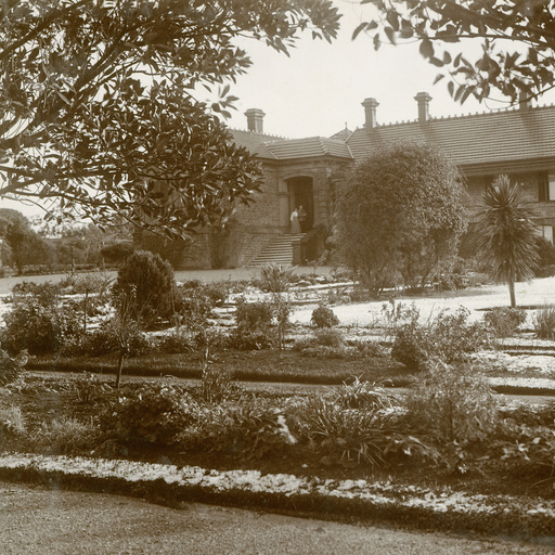 Sir Sidney Kidman's home 'Eringa' at Kapunda, looking across a snow covered garden, State Library of South Australia