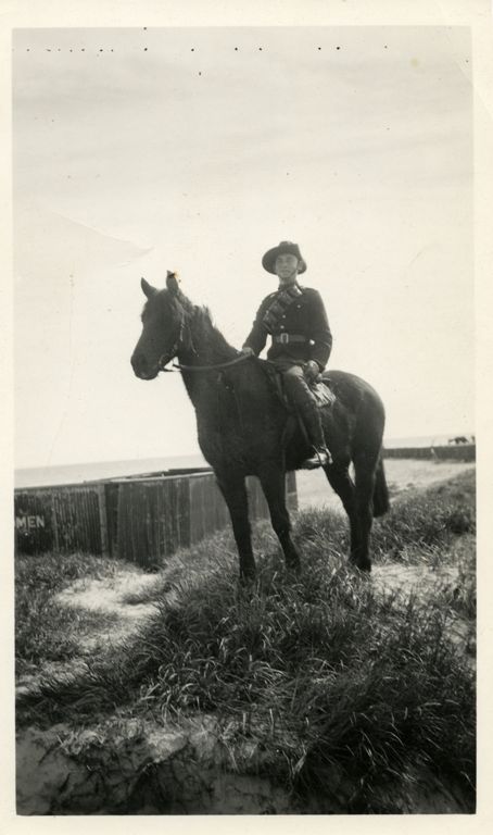 'Murray Collings in army uniform on his horse Bill on Glenelg Beach. 1940.'

Territory Stories

